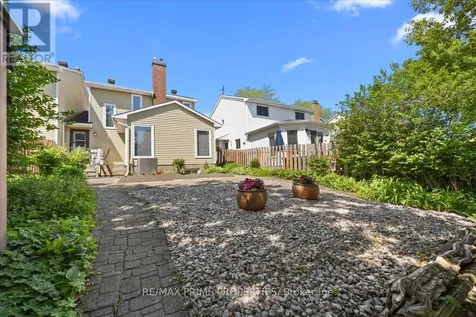 1121 St Emmanuel Terrace Ottawa ON K1C 2J6