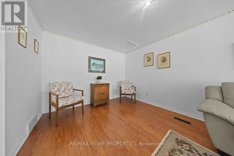 1121 St Emmanuel Terrace Ottawa ON K1C 2J6
