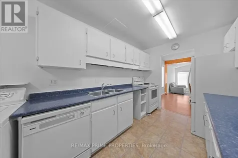 1121 St Emmanuel Terrace Ottawa ON K1C 2J6