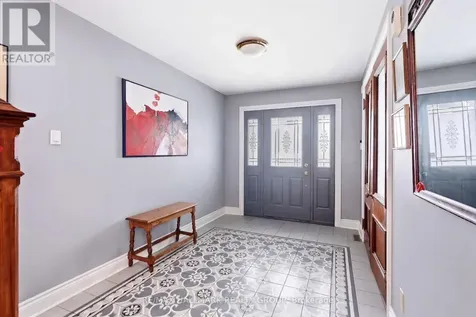 53 Scrivens Street Ottawa ON K2B 8M6