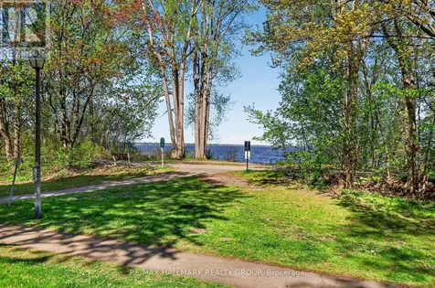 53 Scrivens Street Ottawa ON K2B 8M6
