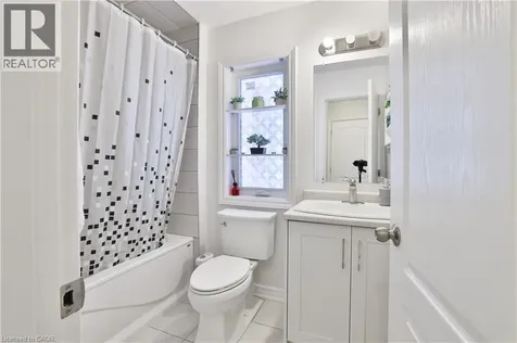 7214 Triumph Lane Mississauga ON L5N 0C5