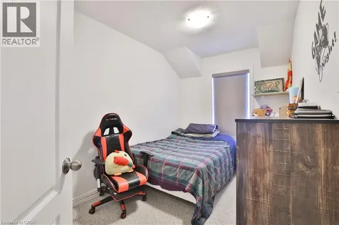 7214 Triumph Lane Mississauga ON L5N 0C5