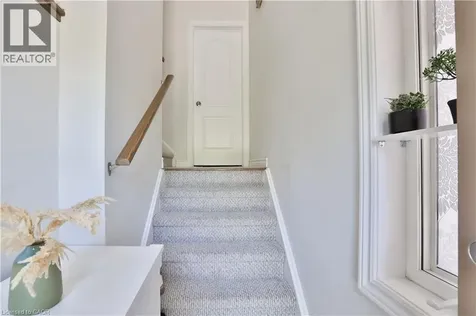 7214 Triumph Lane Mississauga ON L5N 0C5