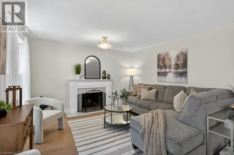 2084 William O'connell Boulevard Burlington ON L7M 3V1