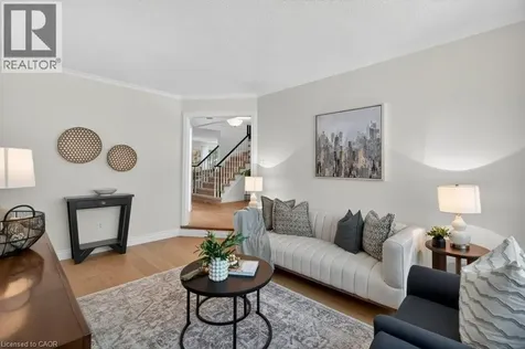 2084 William O'connell Boulevard Burlington ON L7M 3V1