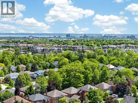 2084 William O'connell Boulevard Burlington ON L7M 3V1
