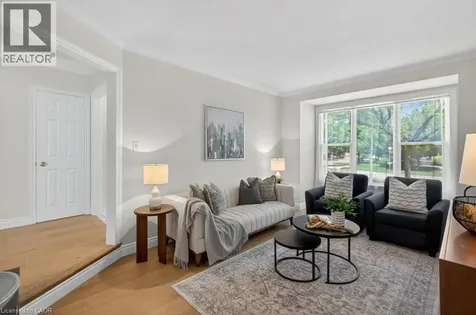2084 William O'connell Boulevard Burlington ON L7M 3V1
