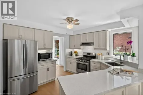 2084 William O'connell Boulevard Burlington ON L7M 3V1