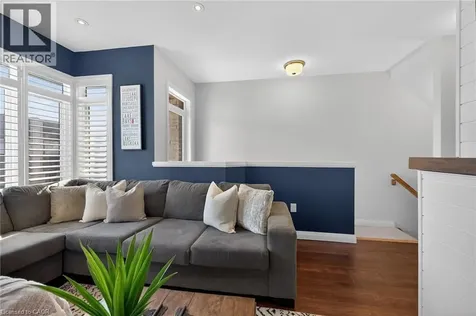 35 Midhurst Heights Stoney Creek ON L8J 0K9