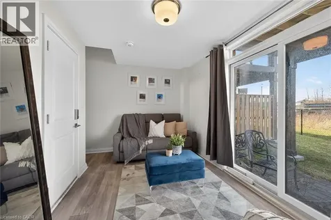 35 Midhurst Heights Stoney Creek ON L8J 0K9