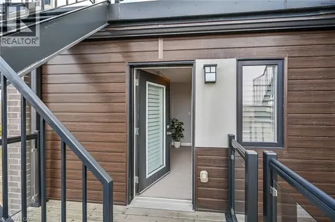 35 Midhurst Heights Stoney Creek ON L8J 0K9