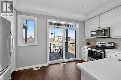 35 Midhurst Heights Stoney Creek ON L8J 0K9