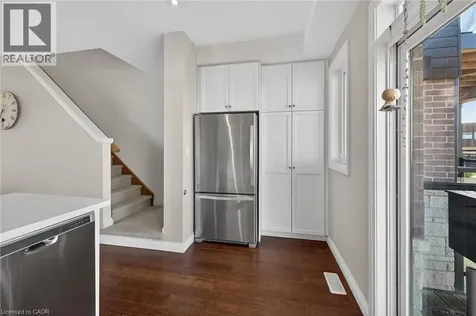 35 Midhurst Heights Stoney Creek ON L8J 0K9