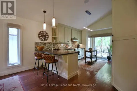 8 Hickory Street Collingwood ON L9Y 3E4