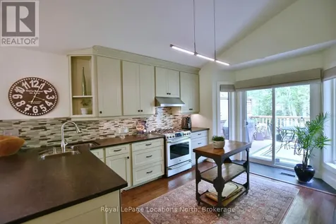 8 Hickory Street Collingwood ON L9Y 3E4