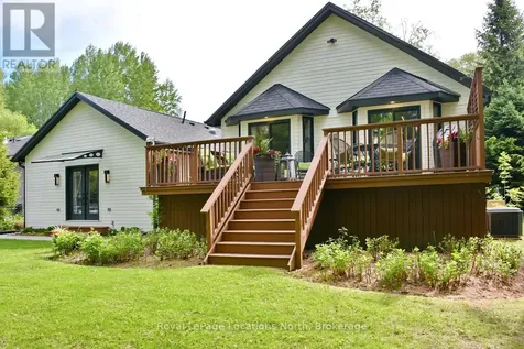 8 Hickory Street Collingwood ON L9Y 3E4