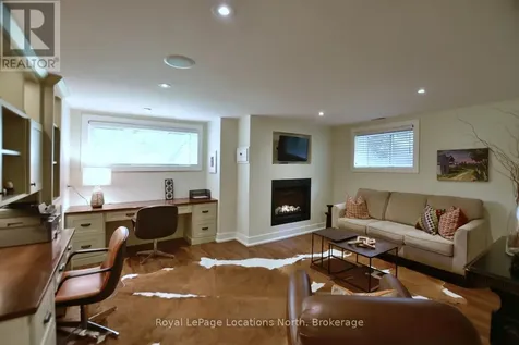 8 Hickory Street Collingwood ON L9Y 3E4