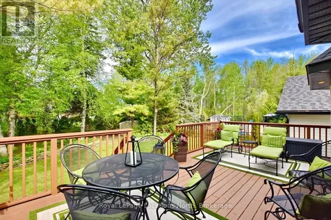 8 Hickory Street Collingwood ON L9Y 3E4
