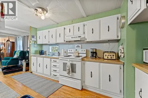 43 Holly Street Lakeshore ON N9Y 2J6