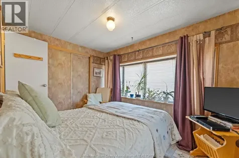 43 Holly Street Lakeshore ON N9Y 2J6