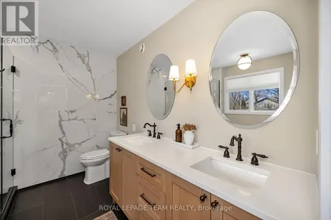 6567 Courtland Grove Crescent Ottawa ON K4P 1G5