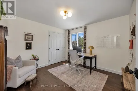6567 Courtland Grove Crescent Ottawa ON K4P 1G5