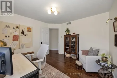 6567 Courtland Grove Crescent Ottawa ON K4P 1G5
