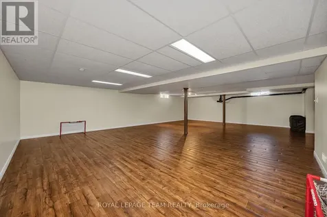 6567 Courtland Grove Crescent Ottawa ON K4P 1G5