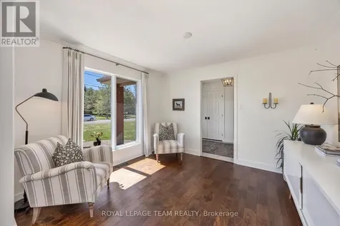 6567 Courtland Grove Crescent Ottawa ON K4P 1G5