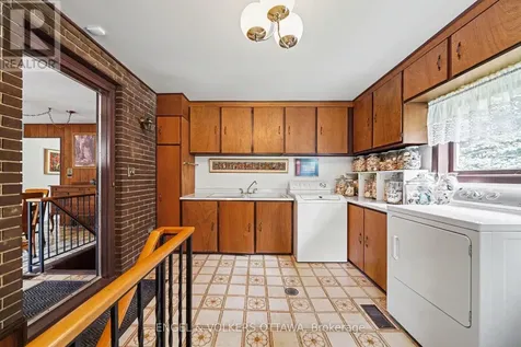 17 Goodwood Drive Ottawa ON K2J 3Z8