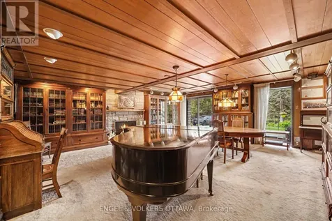 17 Goodwood Drive Ottawa ON K2J 3Z8