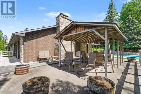 17 Goodwood Drive Ottawa ON K2J 3Z8
