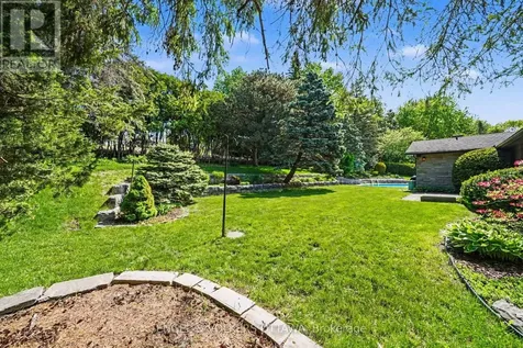 17 Goodwood Drive Ottawa ON K2J 3Z8