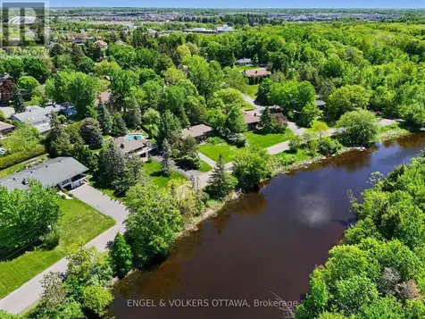 17 Goodwood Drive Ottawa ON K2J 3Z8