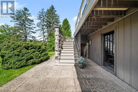 17 Goodwood Drive Ottawa ON K2J 3Z8