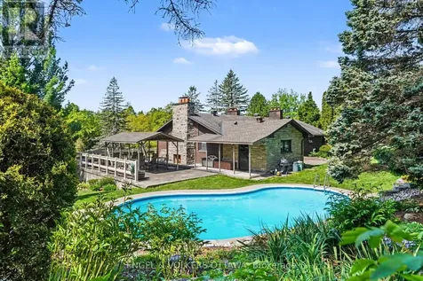 17 Goodwood Drive Ottawa ON K2J 3Z8