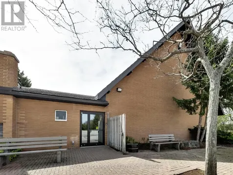 1225 Dundas Street Burlington ON L7P 0S9