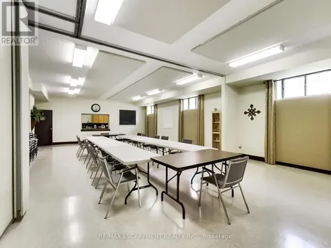 1225 Dundas Street Burlington ON L7P 0S9