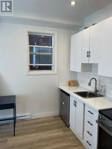 66 Wellington Street South Hamilton (corktown) ON L8N 2R1