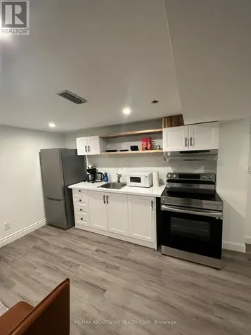 66 Wellington Street South Hamilton (corktown) ON L8N 2R1