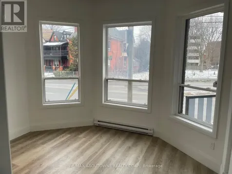66 Wellington Street South Hamilton (corktown) ON L8N 2R1