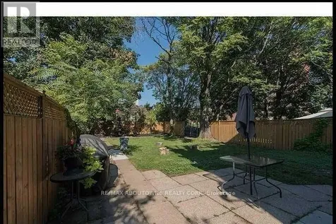 66 Wellington Street South Hamilton (corktown) ON L8N 2R1