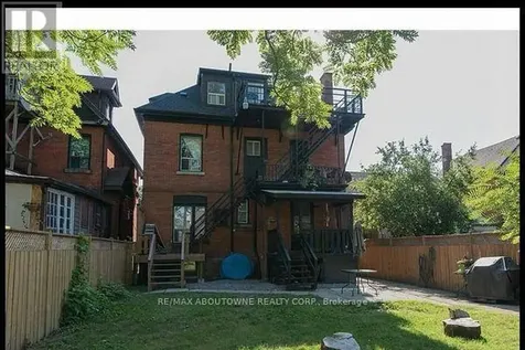 66 Wellington Street South Hamilton (corktown) ON L8N 2R1