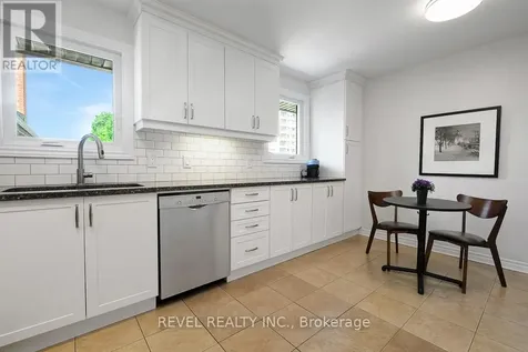 63 Findlay Avenue Ottawa ON K1S 2V1