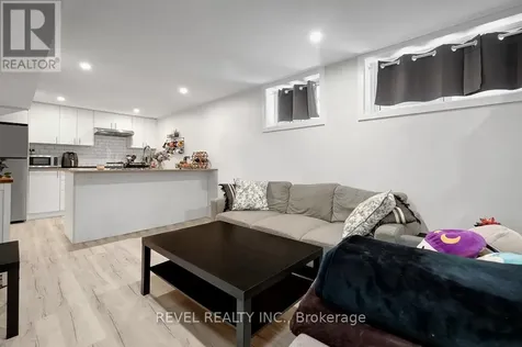 63 Findlay Avenue Ottawa ON K1S 2V1
