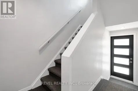 63 Findlay Avenue Ottawa ON K1S 2V1