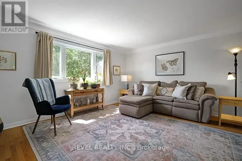 63 Findlay Avenue Ottawa ON K1S 2V1