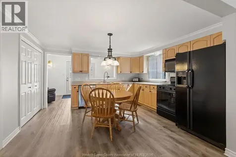 192 Mill Lakeshore ON N8L 0Y9