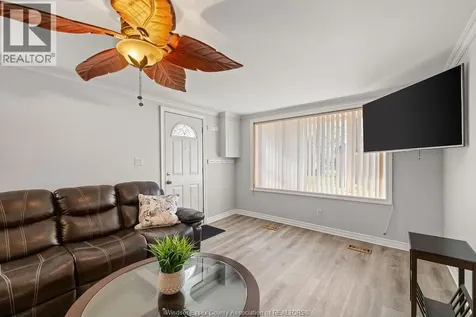 192 Mill Lakeshore ON N8L 0Y9